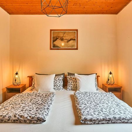 Holiday Home Rocchetta By Interhome มัลเชซิเน ภายนอก รูปภาพ